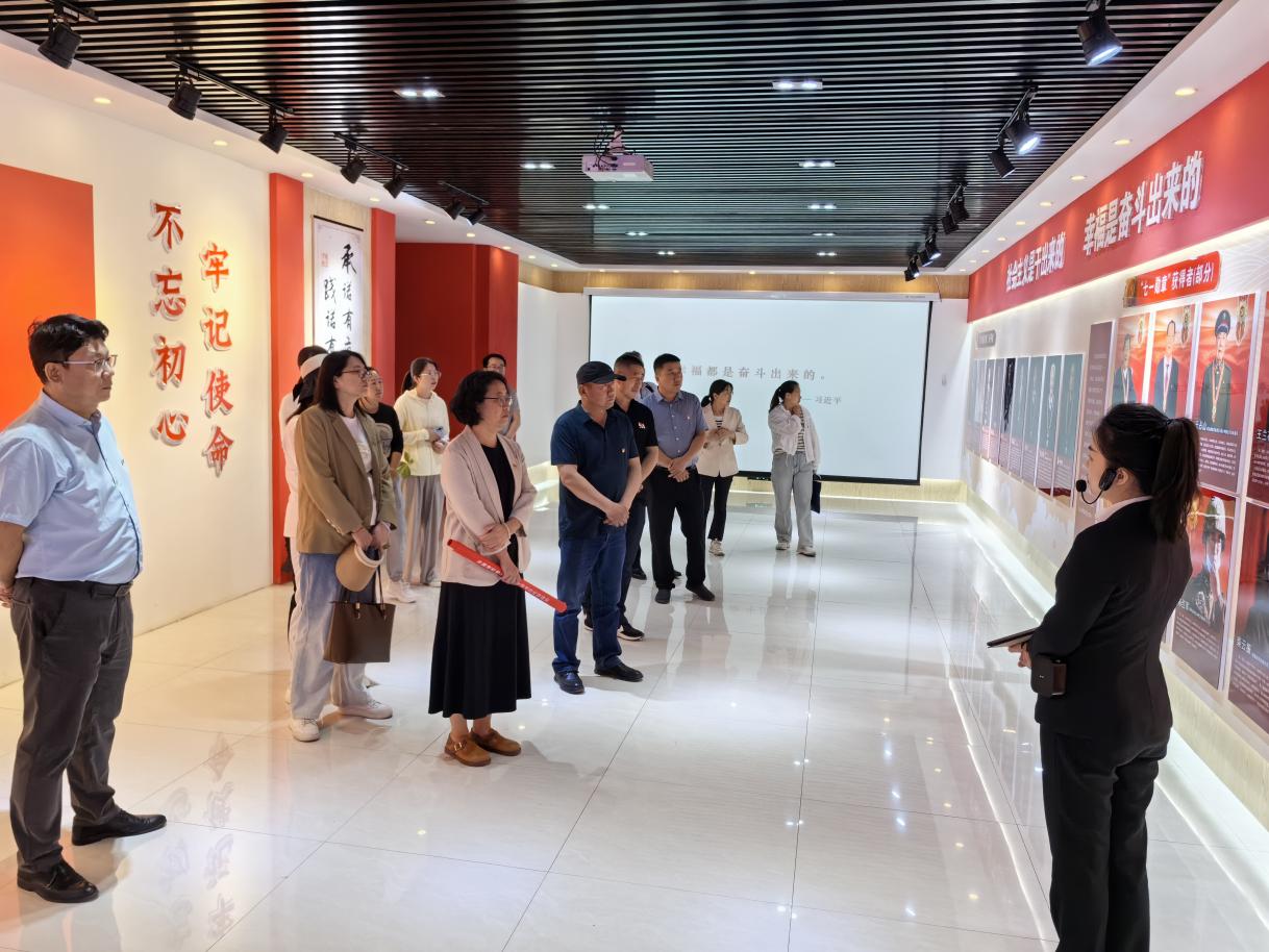 proxy (2).jpg proxy (2).jpg