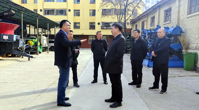 潘建宁书记调研照片.jpg