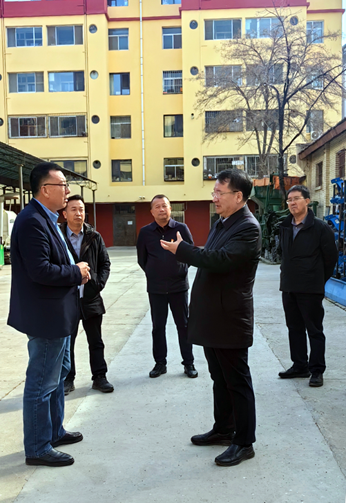 潘建宁书记调研照片1.png