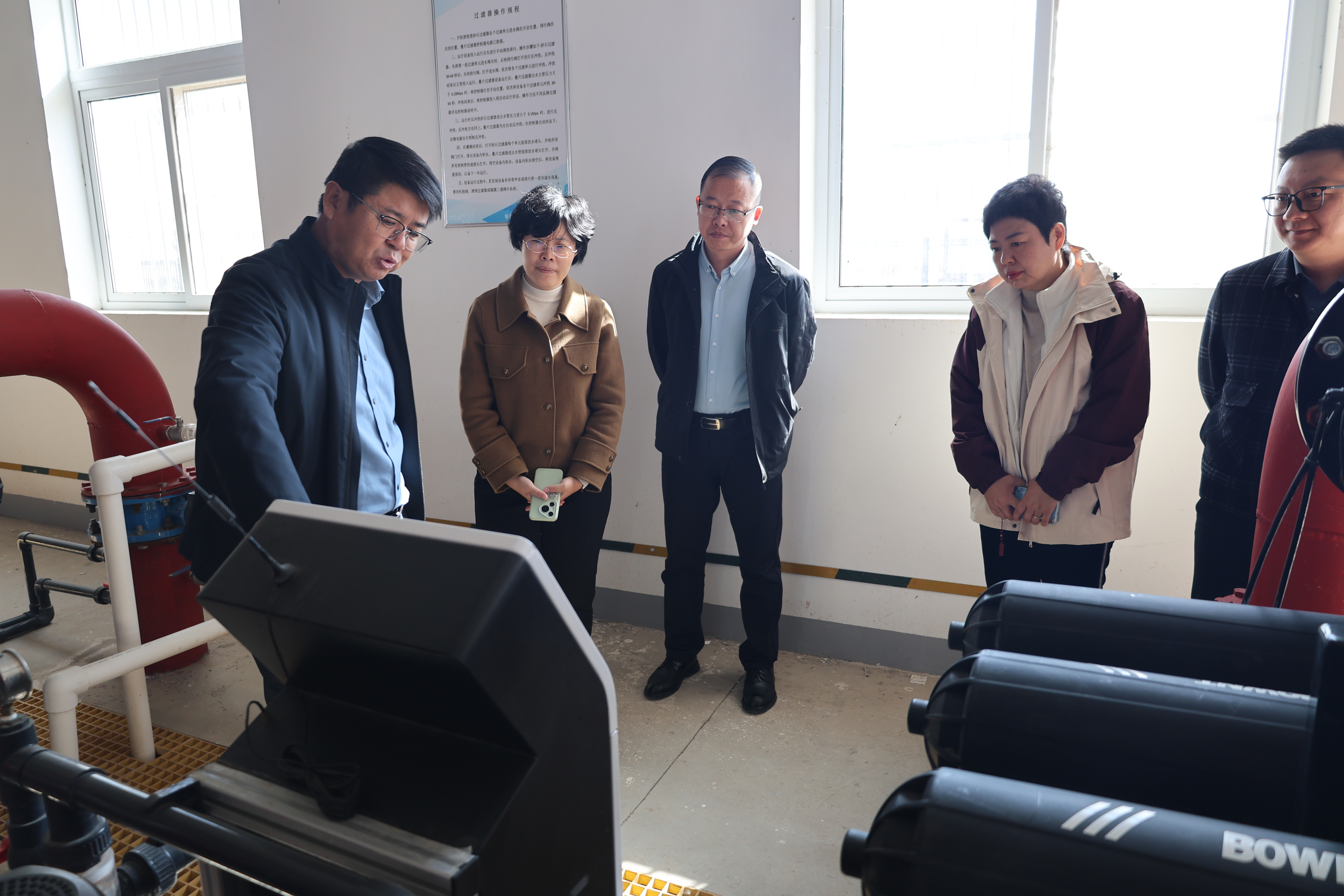 2026年3月10日，海南省委财办（省农垦改革办）财经办一处处长李莉一行莅临灵武农场观摩调研2（王霜 摄）.JPG